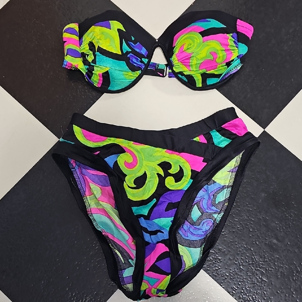 Vintage Vibrant Multicolor Bikini Set 6 Molded Underwire Top High Waist Bottom